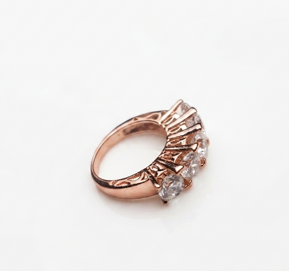 Rosé Brilliance Ring