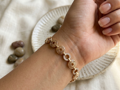 Rose Pattern Link Armband
